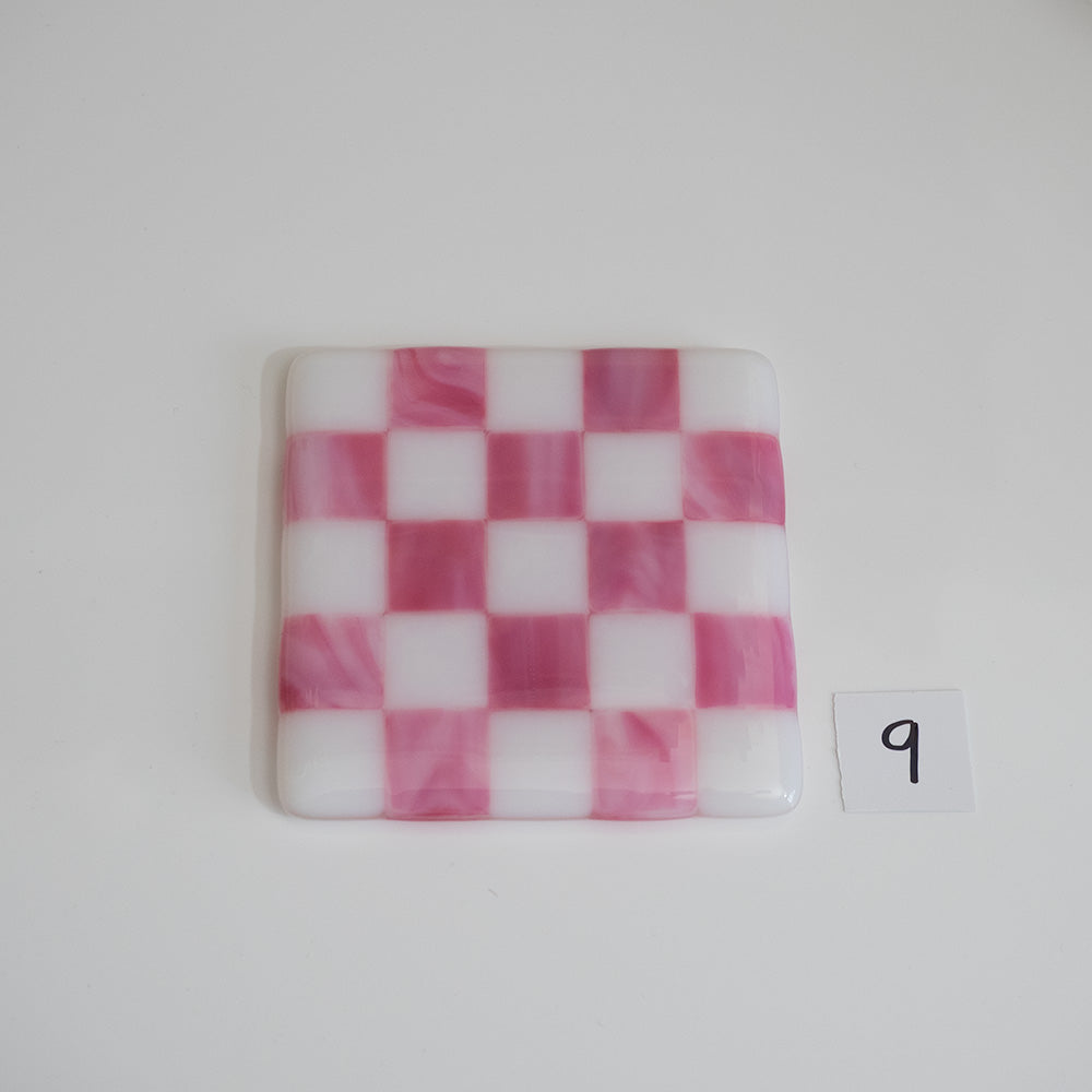 10cm White & Streaky Pink Chequered Coaster - Bullseye Collection