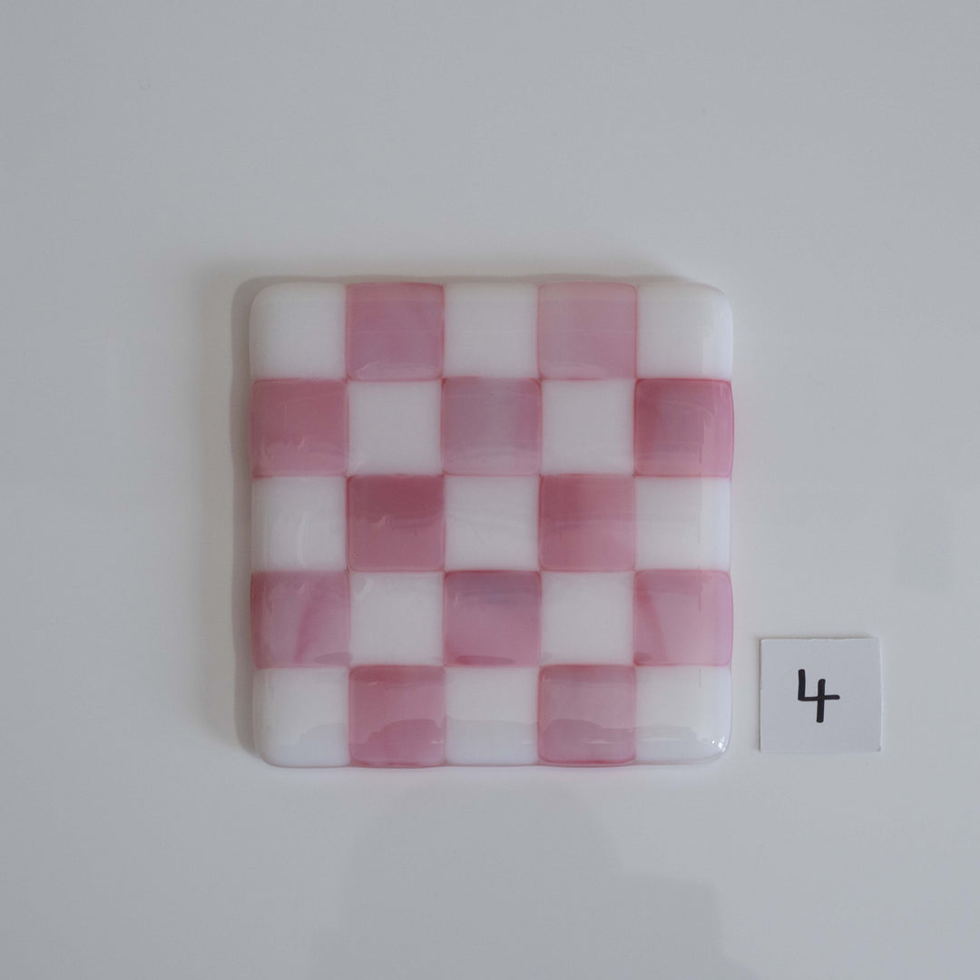 10cm White &amp; Streaky Pink Chequered Coaster - Bullseye Collection
