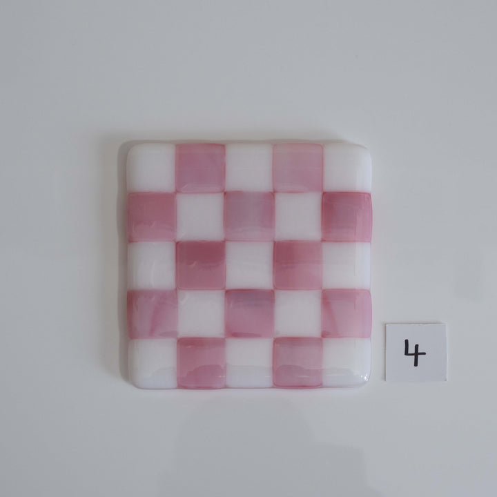 10cm White &amp; Streaky Pink Chequered Coaster - Bullseye Collection