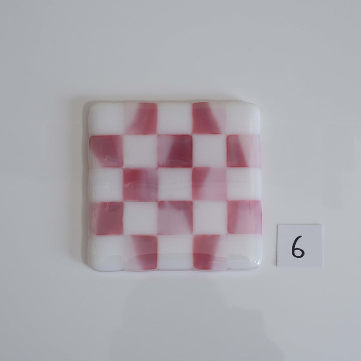 10cm White &amp; Streaky Pink Chequered Coaster - Bullseye Collection