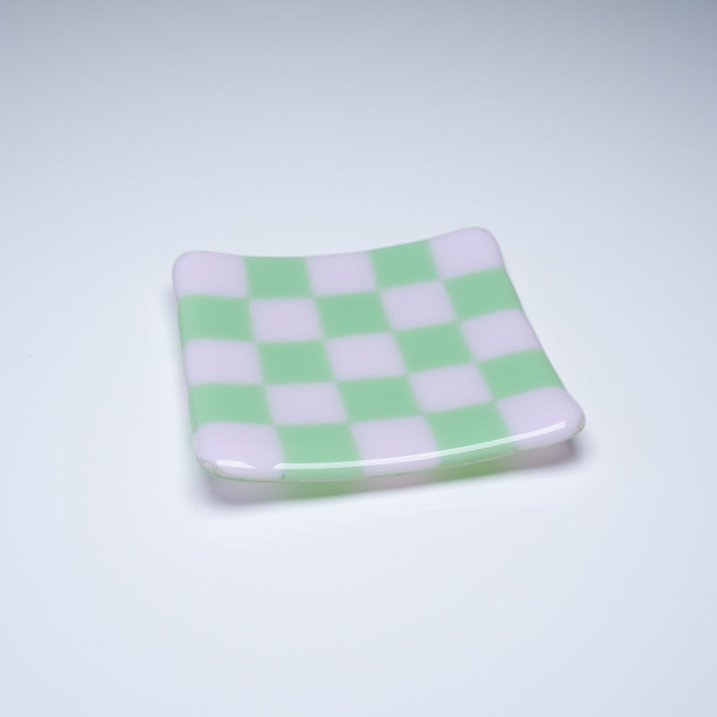 10cm Chequered Dual Coloured Shallow Dish - Bullseye Collection