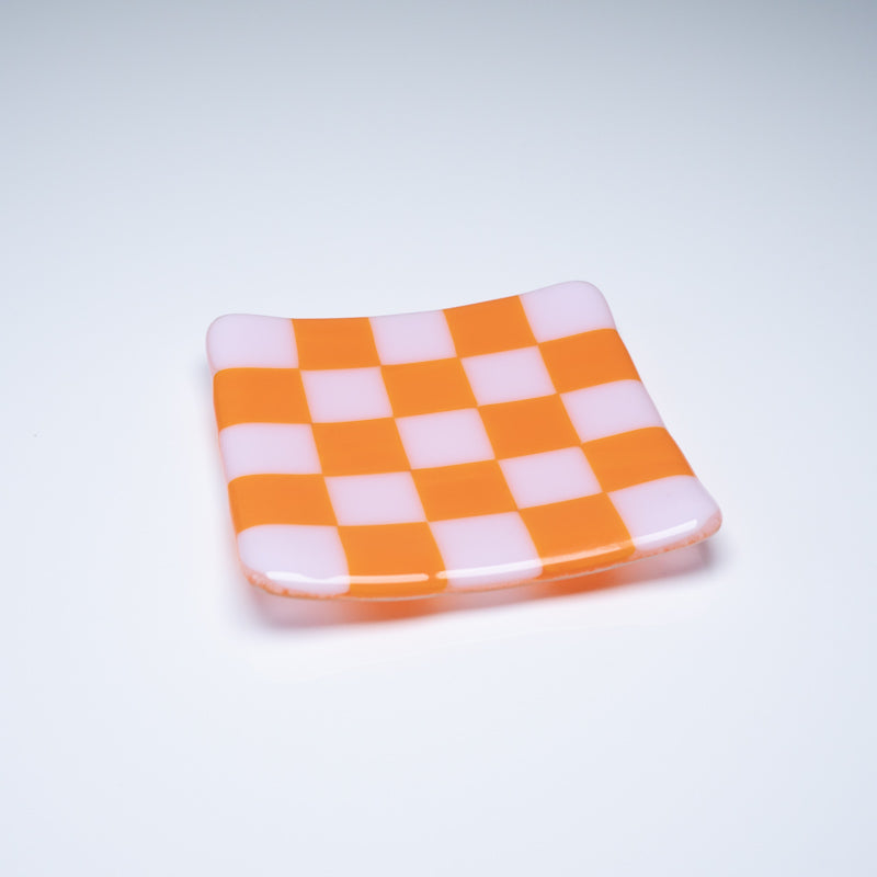 10cm Chequered Dual Coloured Shallow Dish - Bullseye Collection