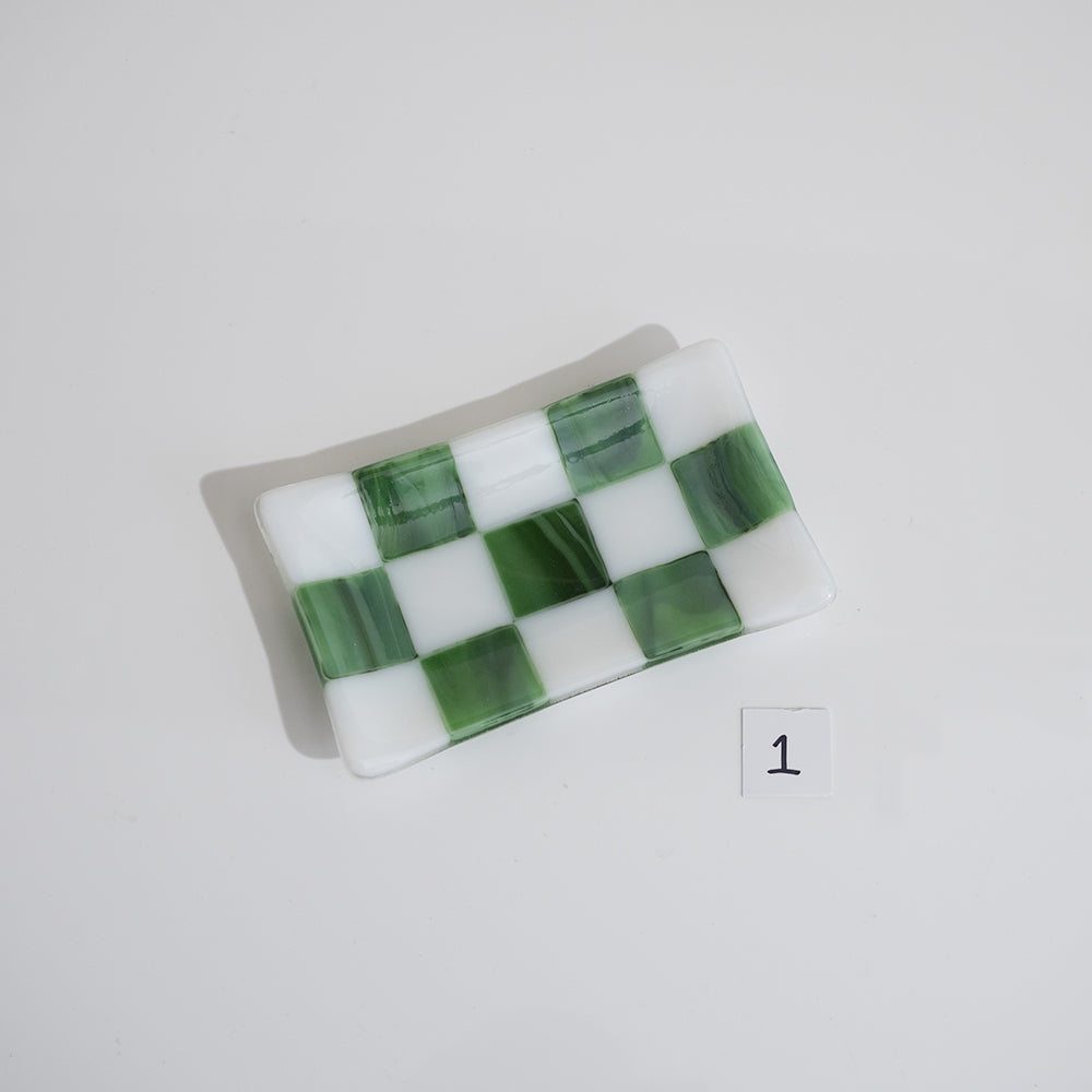 15x8cm White & Streaky Green Chequered Medium Tray - Bullseye Collection