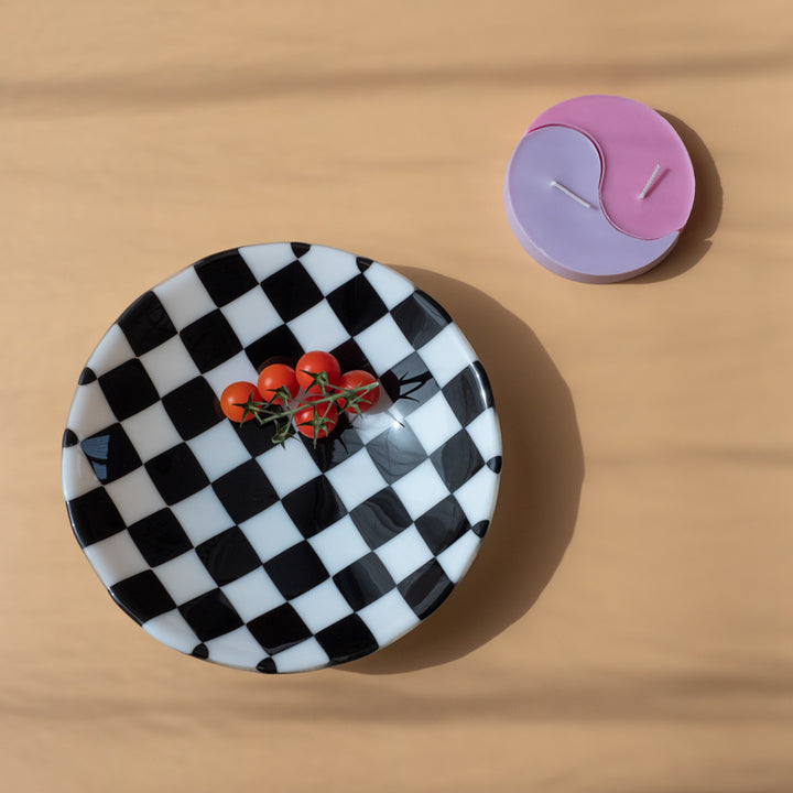25cm Chequered Black & White Bowl - Bullseye Collection
