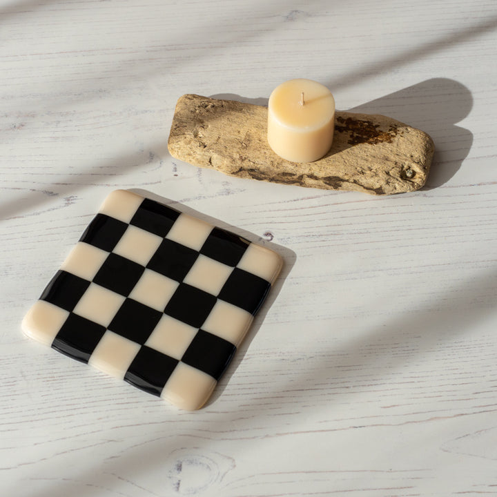 10cm Chequered Dual Coloured Coaster - Almond &amp; Black image