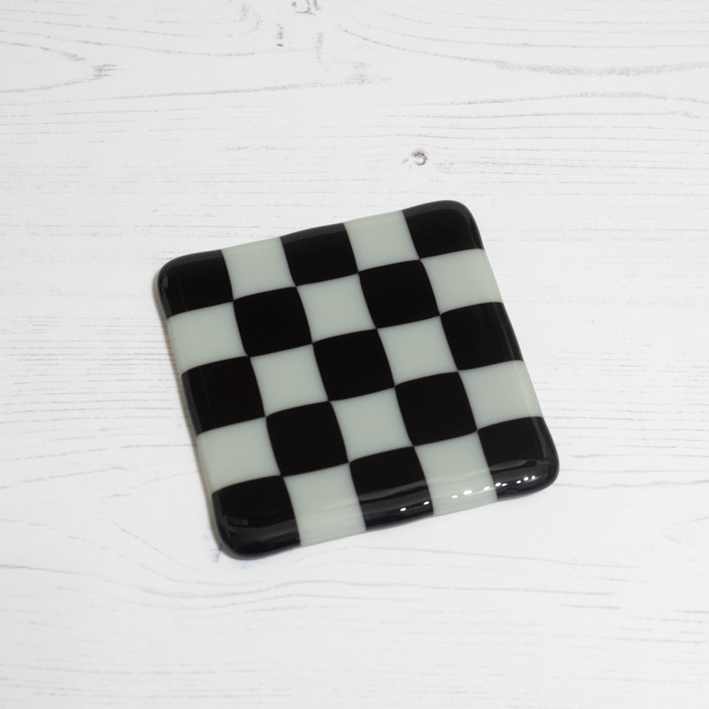 10cm Chequered Dual Coloured Coaster - Light Grey &amp; Black image