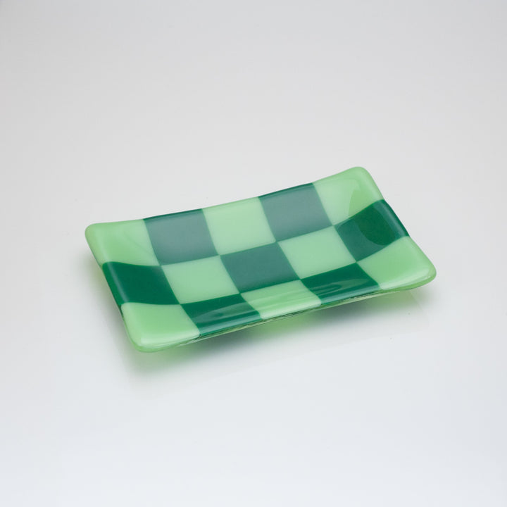 15x8cm Chequered Dual Coloured Tray - Green - Light &amp; Dark image
